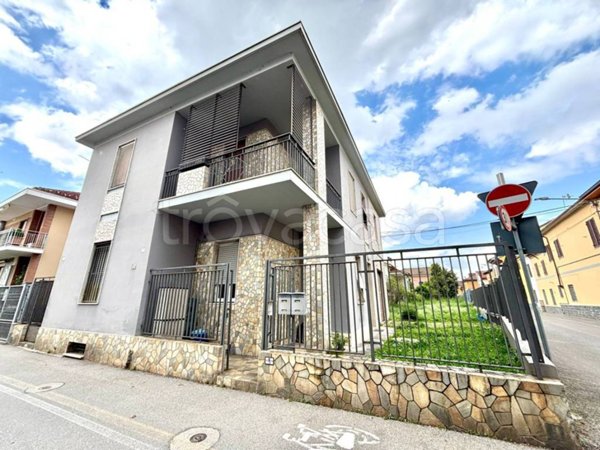 casa indipendente in vendita ad Alessandria in zona Orti