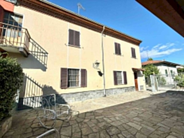 casa indipendente in vendita ad Alessandria in zona Il Cristo