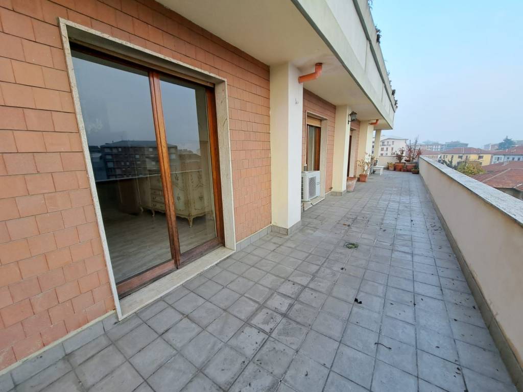 appartamento in vendita ad Alessandria in zona zona Pista