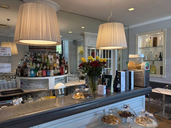 negozio in vendita ad Alessandria