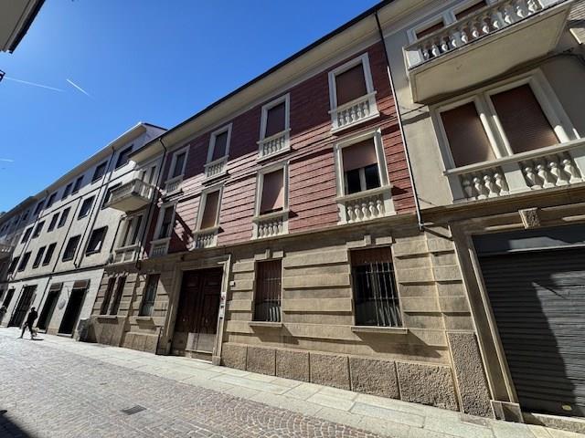 casa indipendente in vendita ad Alessandria in zona Centro Città