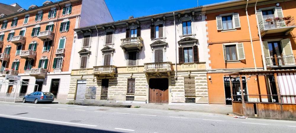 casa indipendente in vendita ad Alessandria in zona Centro Città