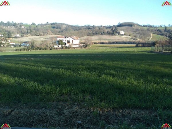 terreno edificabile in vendita ad Alessandria in zona Valmadonna