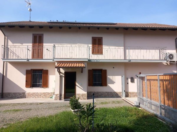 casa indipendente in vendita ad Alessandria in zona Il Cristo