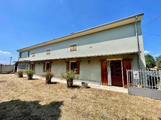 casa indipendente in vendita ad Alessandria in zona Mandrogne