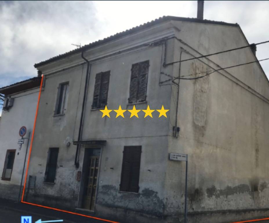 appartamento in vendita ad Alessandria in zona Castelceriolo