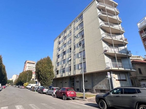 appartamento in vendita ad Alessandria in zona zona Pista