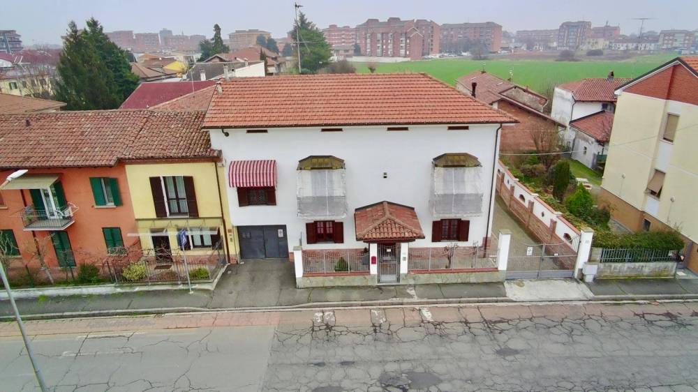 casa indipendente in vendita ad Alessandria in zona Il Cristo