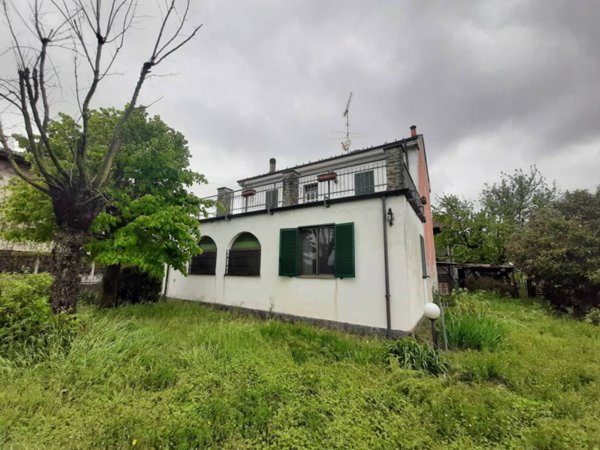 casa indipendente in vendita ad Alessandria in zona San Giuliano Vecchio