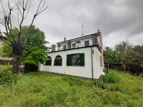 casa indipendente in vendita ad Alessandria in zona San Giuliano Vecchio