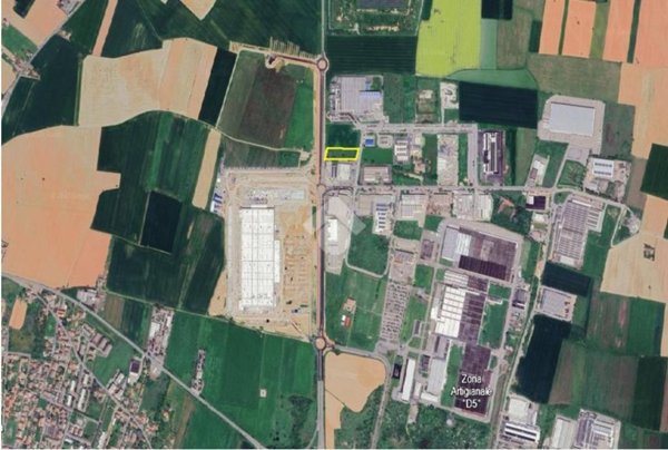 terreno edificabile in vendita ad Alessandria in zona Spinetta Marengo