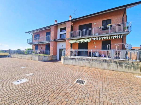 appartamento in vendita ad Alessandria in zona Spinetta Marengo