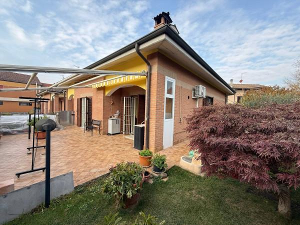 casa indipendente in vendita ad Alessandria in zona Cabanette