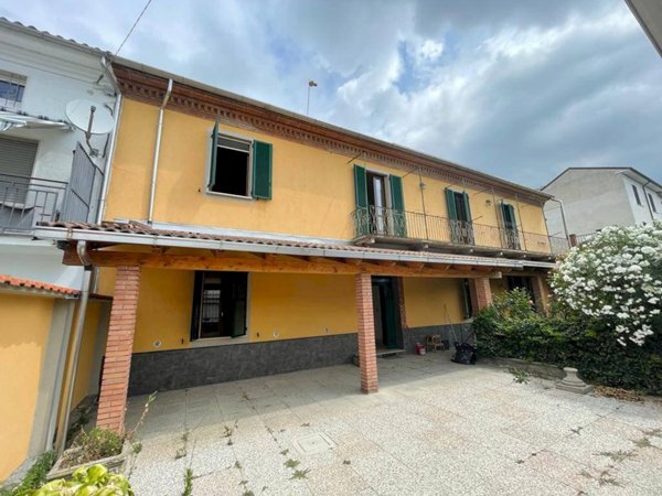 casa indipendente in vendita ad Alessandria in zona Il Cristo