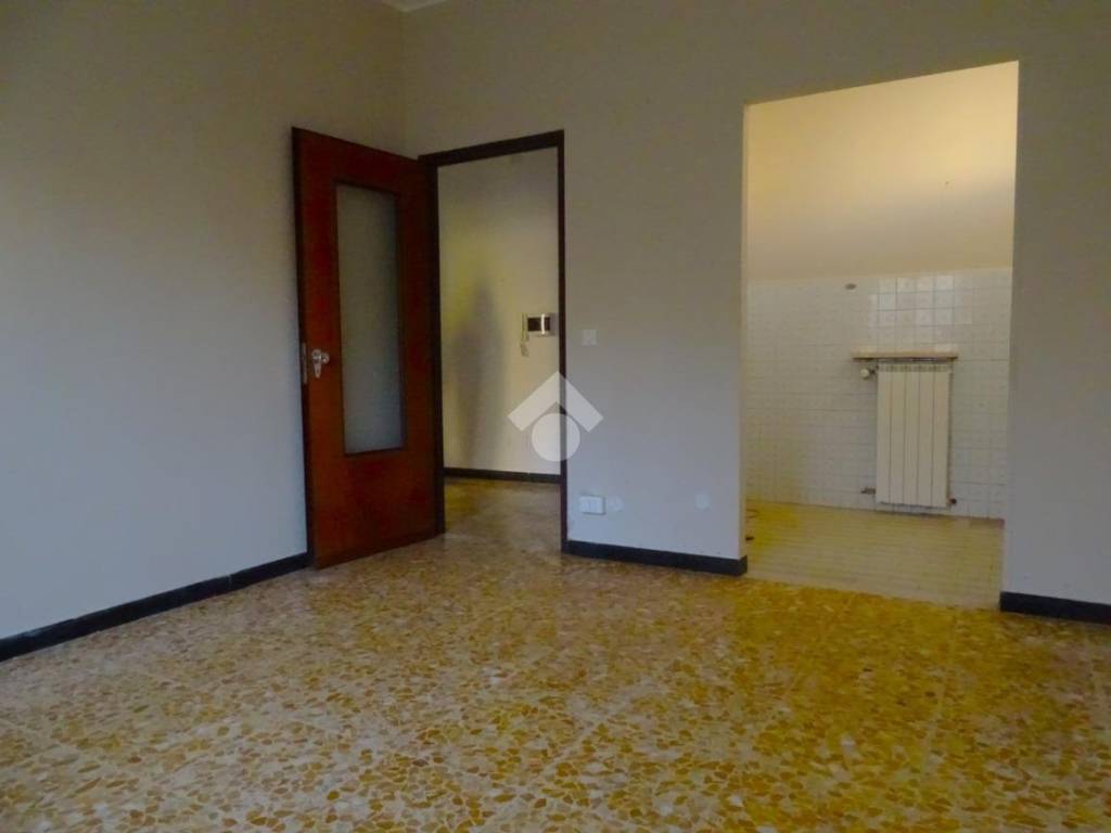 appartamento in vendita ad Alessandria in zona Valle San Bartolomeo