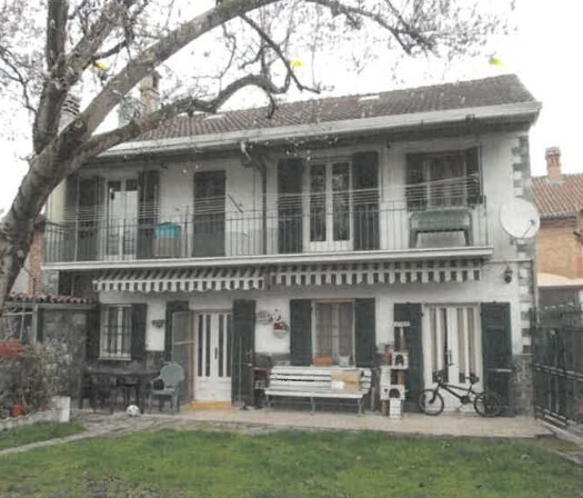 casa indipendente in vendita ad Alessandria in zona Castelceriolo