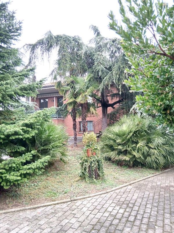 casa indipendente in vendita ad Alessandria in zona Spinetta Marengo