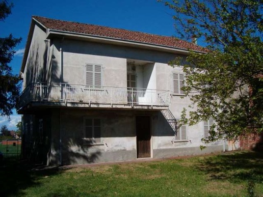 casa indipendente in vendita ad Alessandria in zona Castelceriolo