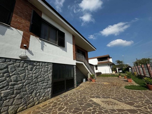 casa indipendente in vendita ad Alessandria in zona Borgo Cittadella