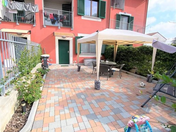 casa indipendente in vendita ad Alessandria in zona Cantalupo
