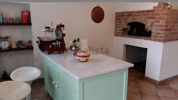 casa indipendente in vendita ad Alessandria in zona Villa del Foro