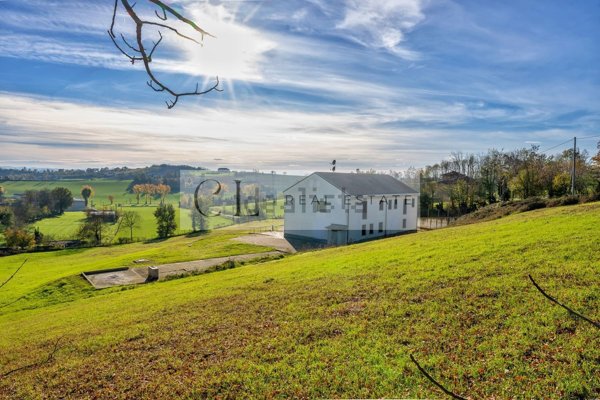 casa indipendente in vendita ad Alessandria in zona Valmadonna