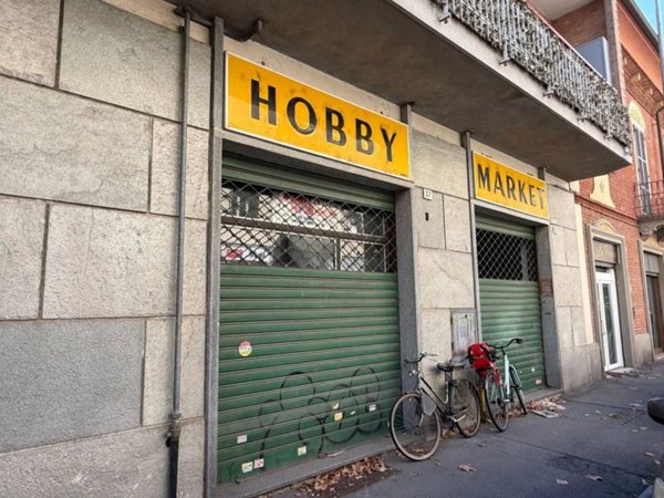 negozio in vendita ad Alessandria in zona Centro Città