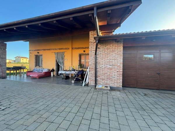 casa indipendente in vendita ad Alessandria in zona San Giuliano Vecchio