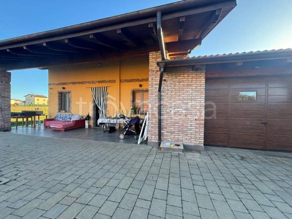 casa indipendente in vendita ad Alessandria in zona San Giuliano Vecchio