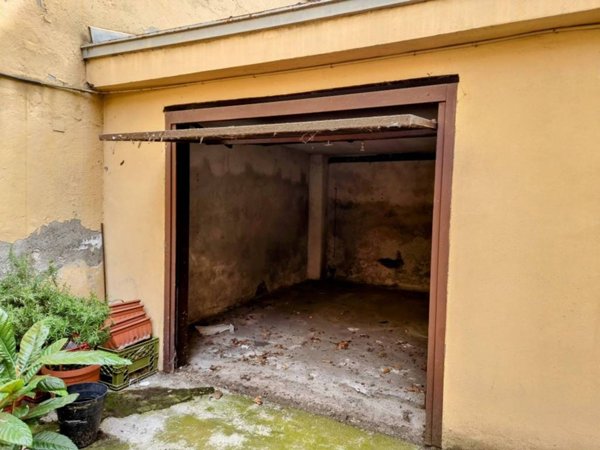 locale commerciale in vendita ad Alessandria