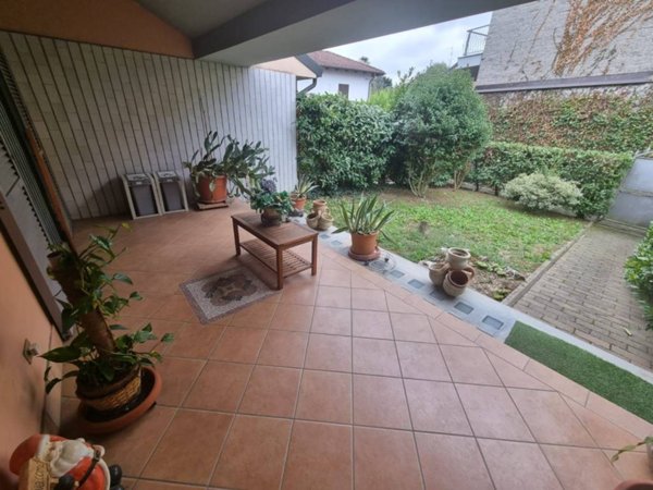 casa indipendente in vendita ad Alessandria in zona Orti