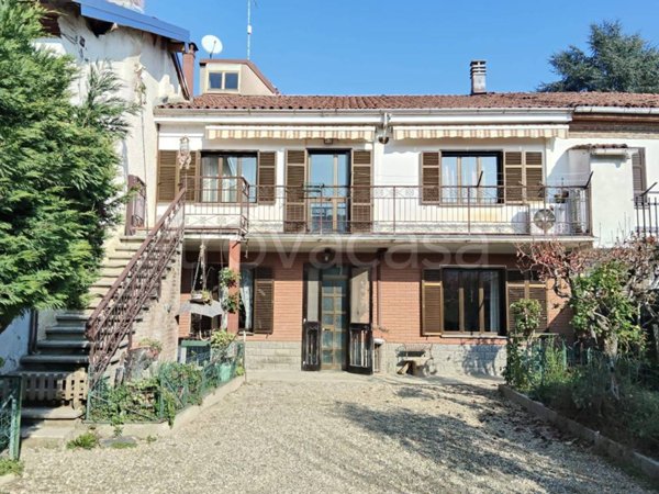 casa indipendente in vendita ad Alessandria in zona Castelceriolo
