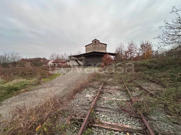terreno edificabile in vendita ad Alessandria in zona Casalbagliano