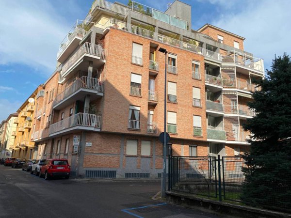appartamento in vendita ad Alessandria in zona Borgo Rovereto