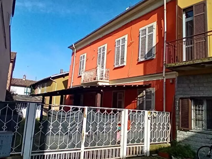 casa indipendente in vendita ad Alessandria in zona Litta Parodi