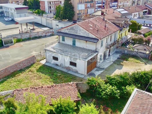 casa indipendente in vendita ad Alessandria in zona Il Cristo