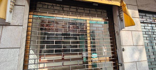 locale commerciale in vendita ad Alessandria in zona zona Pista