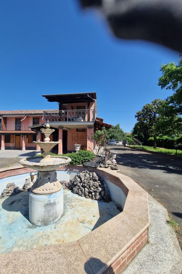 casa indipendente in vendita ad Alessandria in zona San Giuliano Vecchio