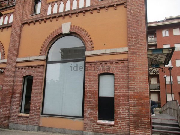 ufficio in vendita ad Alessandria in zona Borgo Rovereto
