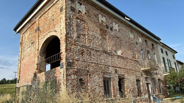 casale in vendita ad Alessandria in zona Valmadonna