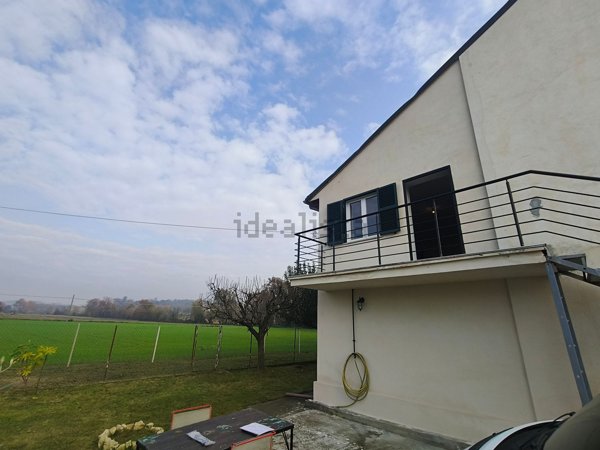 casa indipendente in vendita ad Alessandria in zona San Michele
