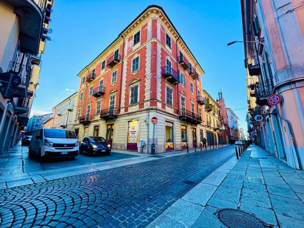 appartamento in vendita ad Alessandria in zona Borgo Rovereto