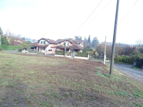 casa indipendente in vendita ad Alessandria in zona Valmadonna