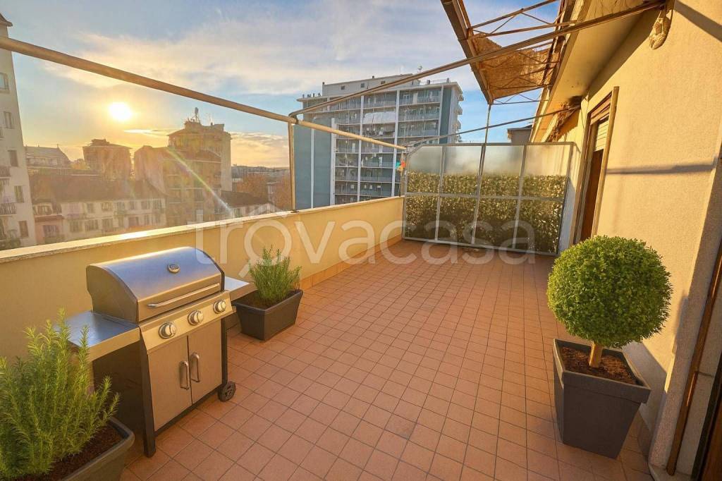 appartamento in vendita ad Alessandria in zona Centro Città