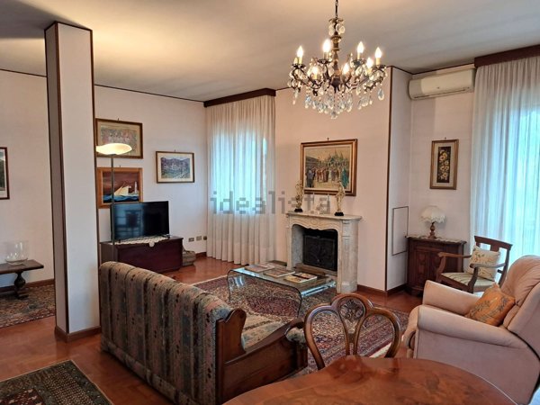 appartamento in vendita ad Alessandria in zona Galimberti