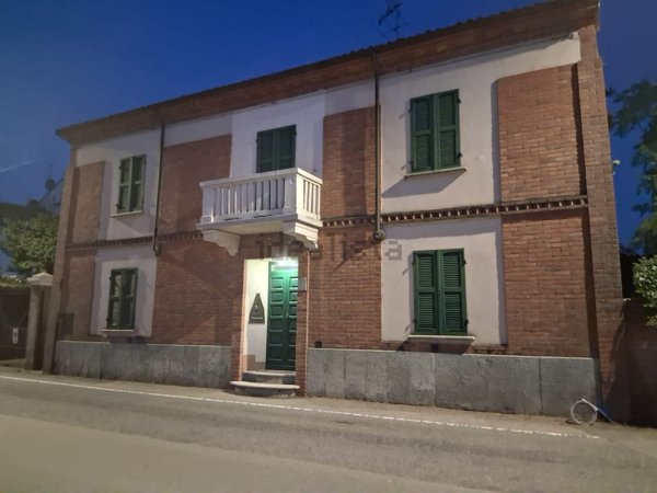 casale in vendita ad Alessandria in zona Cascinagrossa