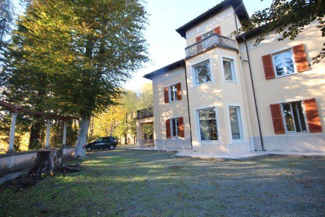casa indipendente in vendita ad Alessandria in zona Valle San Bartolomeo