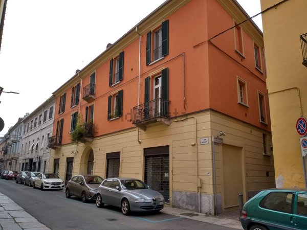 ufficio in vendita ad Alessandria in zona Centro Città