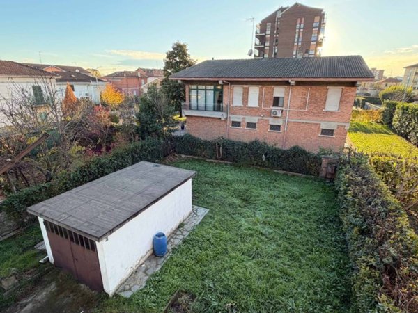 casa indipendente in vendita ad Alessandria in zona Il Cristo