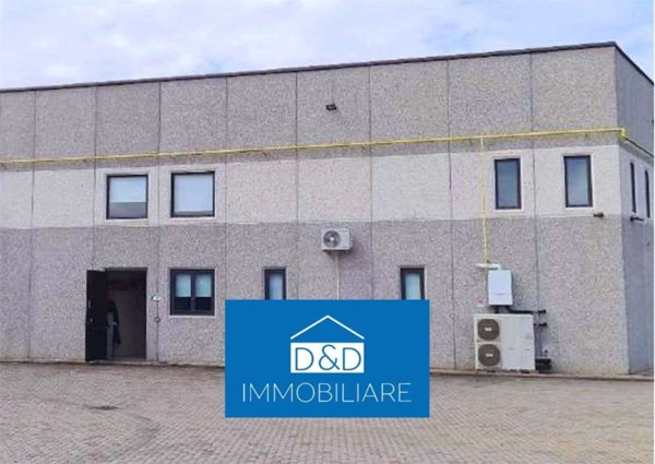 capannone in vendita ad Alessandria in zona Il Cristo